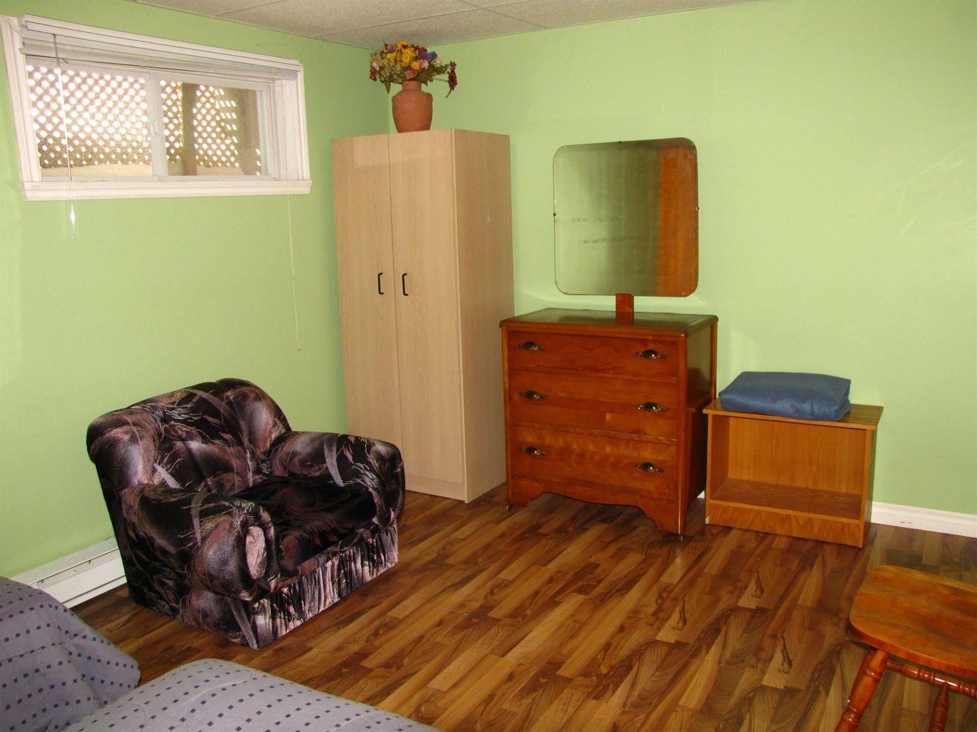 Motel & Chalets --Shefford-Waterloo- Habitation Forest Exteriör bild